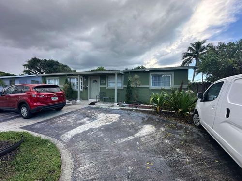 4411 Nw 34th St, Lauderdale Lakes, FL, 33319-5701 | Card Image