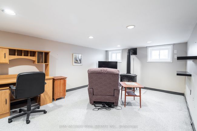 11 Brant Ave, House other with 4 bedrooms, 3 bathrooms and 6 parking in Mississauga ON | Image 28