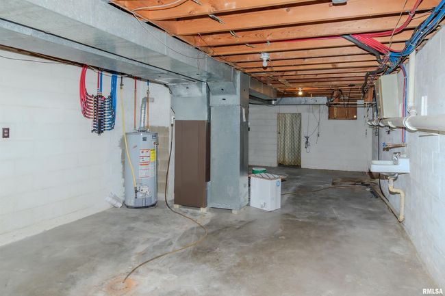 501 W High St, House other with 3 bedrooms, 2 bathrooms and null parking in Roanoke IL | Image 54