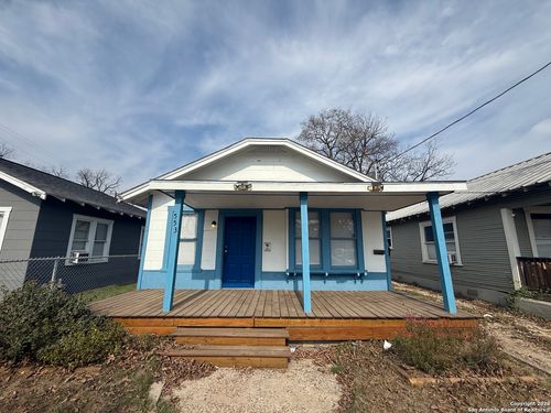 a-553 Barrett Pl, San Antonio, TX, 78225-1109 | Card Image