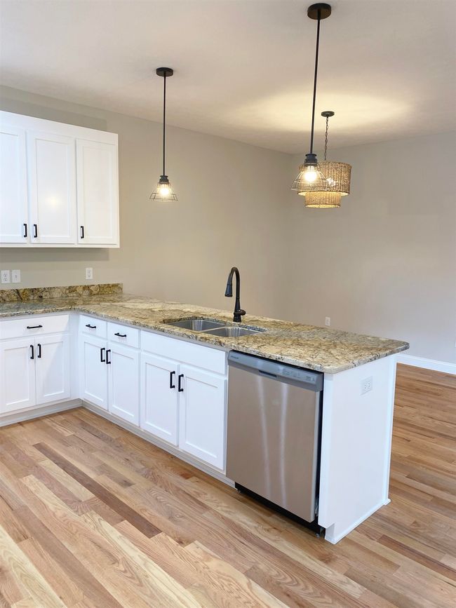 50 Fossil Dr, House attached with 2 bedrooms, 2 bathrooms and null parking in STUARTS DRAFT VA | Image 5