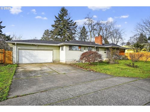 4715 Se 94th Ave, Portland, OR, 97266-2727 | Card Image