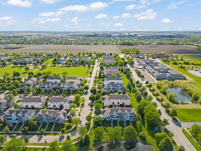 24608 George Washington Dr, Townhouse with 3 bedrooms, 2 bathrooms and 2 parking in Plainfield IL | Image 39