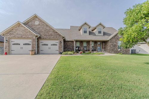 4402 Ridgefield Dr, Paragould, AR, 72450-2661 | Card Image