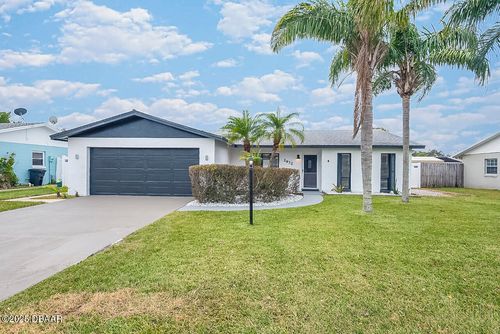 2932 Carriage Dr, South Daytona, FL, 32119-8505 | Card Image