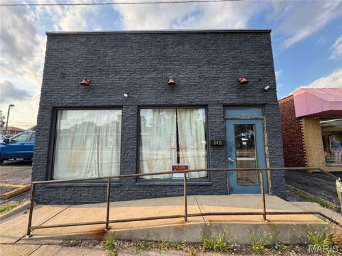 8411 Olive Blvd, Saint Louis, MO, 63132-2815 | Card Image