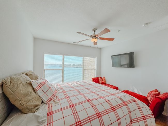 Lockout bedroom can be rented if you like providing extra income. | Image 20