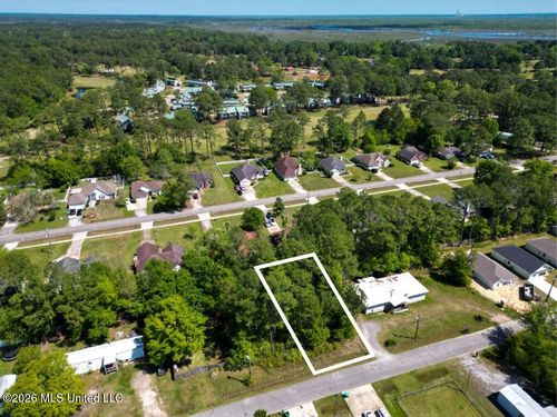 1616 Wynedote Dr, Gautier, MS, 39553-2661 | Card Image