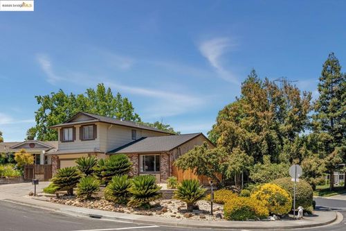 3300 Ashburton Dr, Antioch, CA, 94509 | Card Image