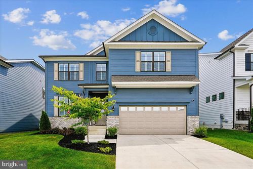 809 Foundry St, FREDERICK, MD, 21701-3575 | Card Image