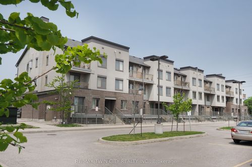 18-350 Fisher Mills Rd, Cambridge, ON, N3C0G8 | Card Image