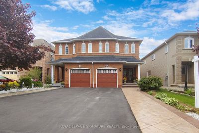 5659 Volpe Ave, Home with 4 bedrooms, 4 bathrooms and 3 parking in Mississauga ON | Image 1