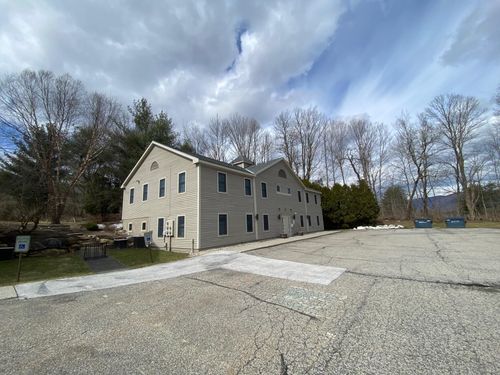 unit-e-and-f-7252 Main Street, Manchester, VT, 05255 | Card Image