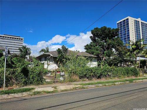 1140 Elm St, Honolulu, HI, 96814-2224 | Card Image