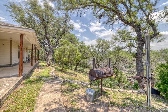 270 Robinson Rd, House other with 4 bedrooms, 3 bathrooms and null parking in Concan TX | Image 15