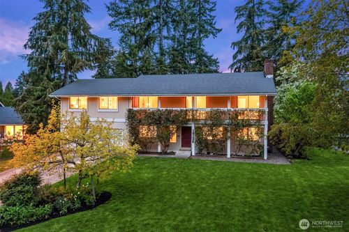 15126 Ne 67th Pl, Redmond, WA, 98052-4739 | Card Image