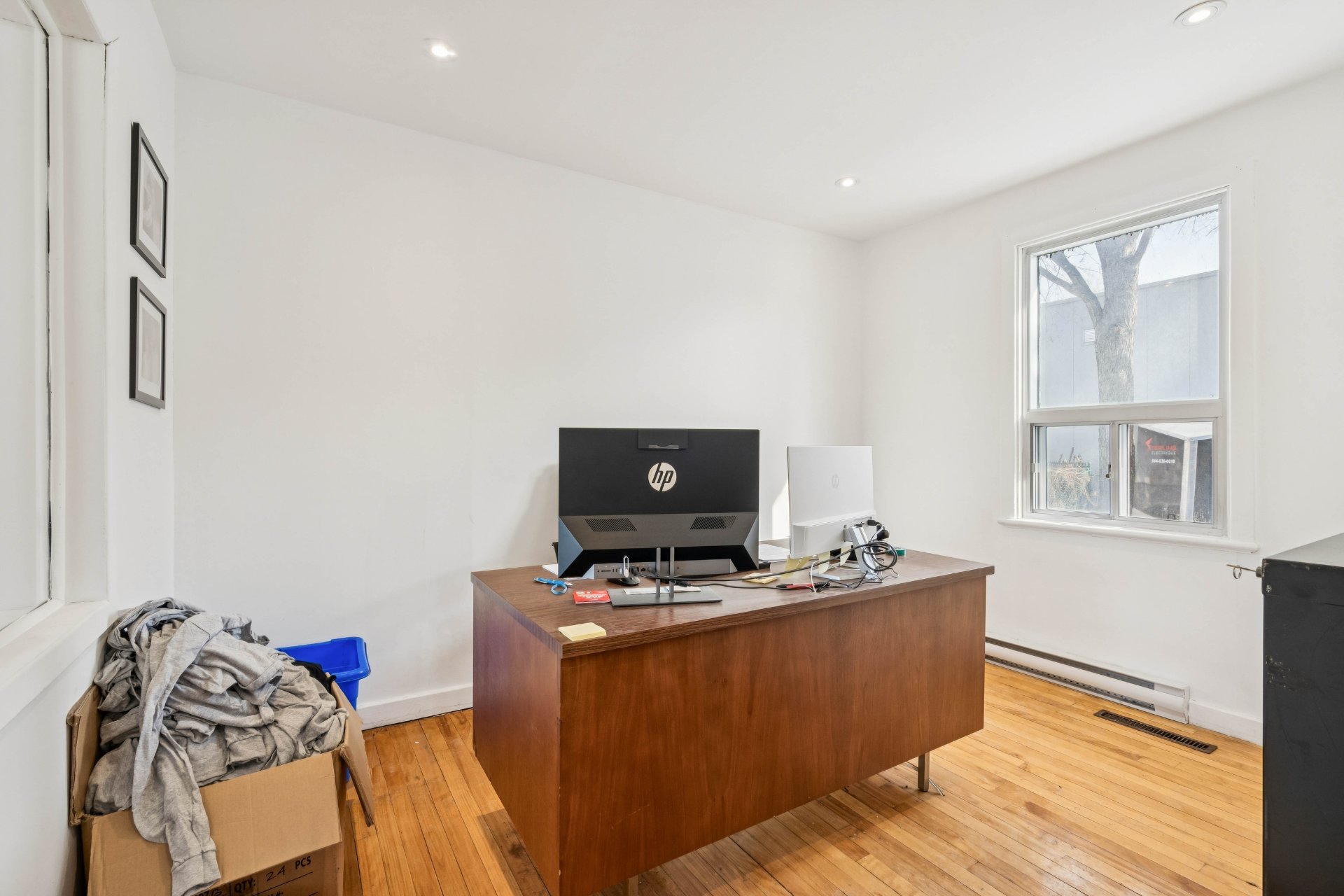 Commercial Sale in Dorval 2