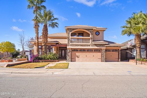 2001 Thunder Ridge Dr, El Paso, TX, 79938-4621 | Card Image