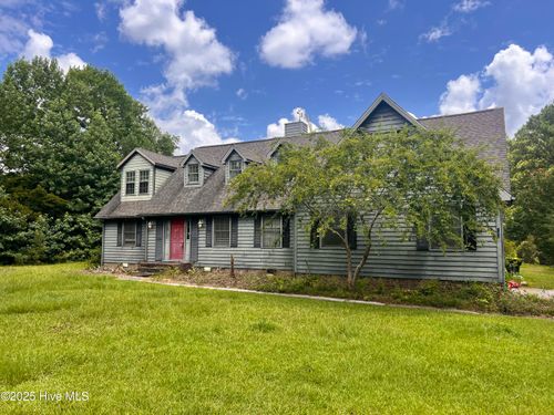 140 Plantation Dr, Swansboro, NC, 28584-8428 | Card Image