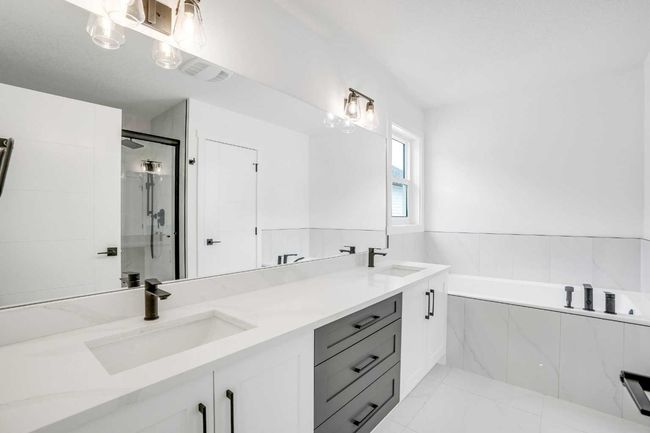 27 Heritage Close, House other with 3 bedrooms, 3 bathrooms and 3 parking in Cochrane AB | Image 18