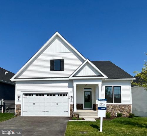 136 Magpie Ln, Winchester, VA, 22603-3779 | Card Image