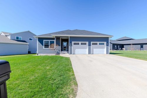 2807 Sportsmans Dr, Milford, IA, 51351-9600 | Card Image
