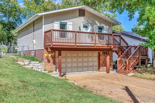 10583 Mert Ave, Saint Ann, MO, 63074-3433 | Card Image