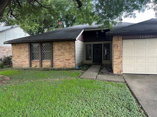 11807 Steamboat Springs Dr, Houston, TX, 77067-1829 | Card Image