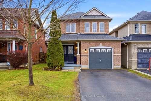 36 Rampart Crescent, Whitby, ON, L1P1T6 | Card Image