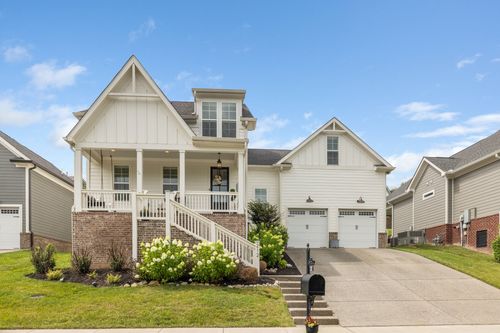 212 Rich Cir, Franklin, TN, 37064-8355 | Card Image