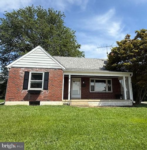 17 W Hillcrest Ave, STRASBURG, PA, 17579-1512 | Card Image