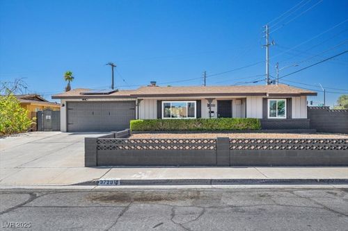 3729 Fortune Ave, Las Vegas, NV, 89107-2147 | Card Image