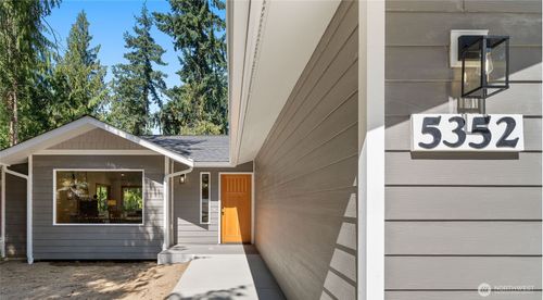 5352 Island Way, Langley, WA, 98260-9767 | Card Image
