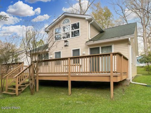 17 Sunny Point Road, Lakeville, PA, 18438 | Card Image