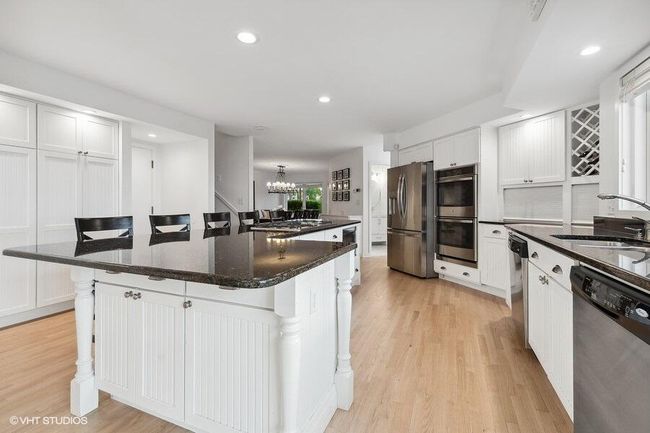 10_51007LakeParkDr_177003_Kitchen_LowRes | Image 11