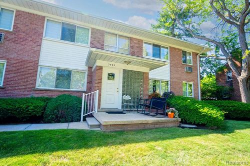 apt-4-3400 Elizabeth Dr, Trenton, MI, 48183-2957 | Card Image