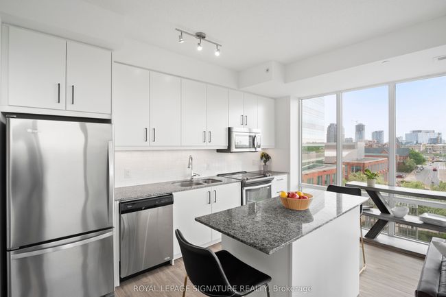 502 - 85 Duke St W, Condo with 2 bedrooms, 2 bathrooms and null parking in Kitchener ON | Image 8