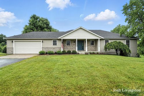 9337 Andrew Farm Dr Se, Alto, MI, 49302-9063 | Card Image
