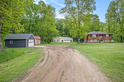 7920 8 1/2 Mile Rd, Ceresco, MI, 49033-9760 | Card Image