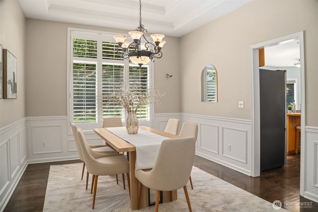 Formal Dining room | Image 7