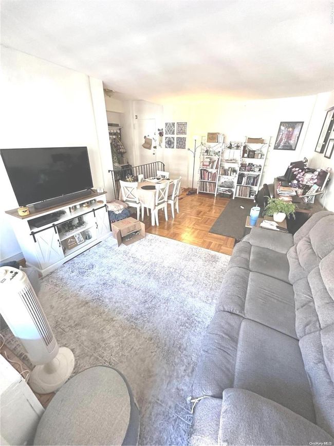 APT-4 - 98-51 64 Th Ave, Home with 1 bedrooms, 1 bathrooms and null parking in Rego Park NY | Image 12