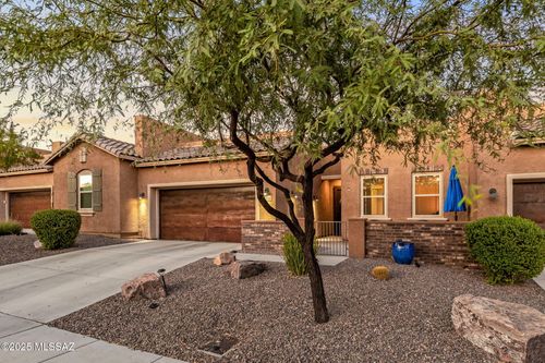 13186 N Humphreys Peak Drive, Oro Valley, AZ, 85755 | Card Image