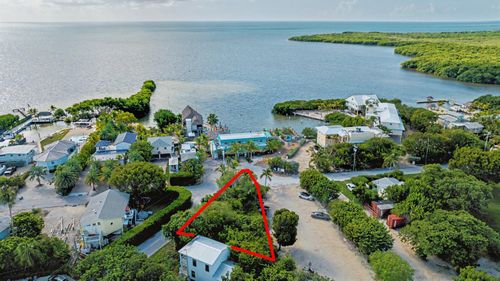 15 Ocean View Blvd, Key Largo, FL, 33037-3832 | Card Image