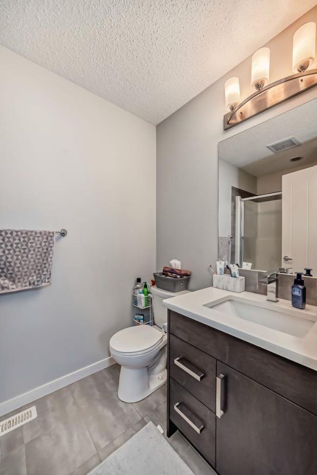 202 New Brighton Walk Se, Home with 3 bedrooms, 2 bathrooms and 4 parking in Calgary AB | Image 23