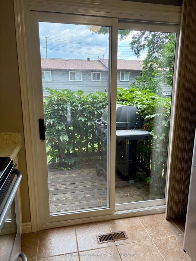 47 - 1616 Haig Blvd, Condo with 3 bedrooms, 2 bathrooms and 1 parking in Mississauga ON | Image 22