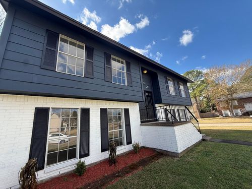 402 Tresvant Dr, Webster, TX, 77598-2024 | Card Image