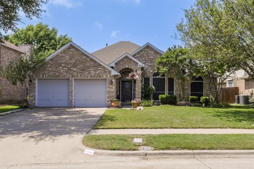 4613 Devonshire Dr, Grand Prairie, TX, 75052-3563 | Card Image