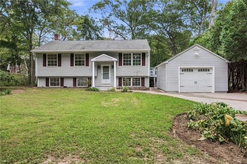 7 Cedar Knoll Dr, Ashaway, RI, 02804-1108 | Card Image