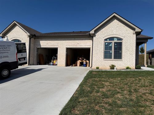 584 Cumberland Pointe Ln, Bowling Green, KY, 42103-7096 | Card Image