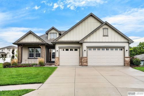 15 Butternut Circle, Council Bluffs, IA, 51503 | Card Image